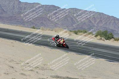 media/Dec-04-2025-Racers Edge (Thu) [[5ebc9f124d]]/3-B Group/7-Session 4 (Turn 10 Inside)/